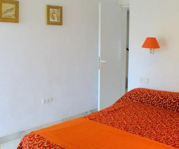 - Playa - En Albayalde * Estepona